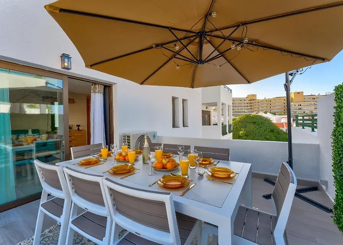 Exclusive 2bedrm Aircon 200m Appartement