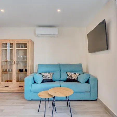 Exclusive 2bedrm Aircon 200m *