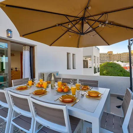 Exclusive 2bedrm Aircon 200m Apartman