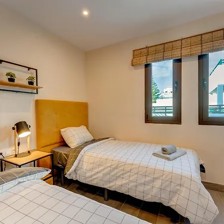 Exclusive 2bedrm Aircon 200m