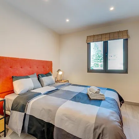 Exclusive 2bedrm Aircon 200m Apartment Costa Adeje (Tenerife)