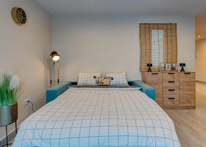 Exclusive 2bedrm Aircon 200m Costa Adeje (Tenerife)